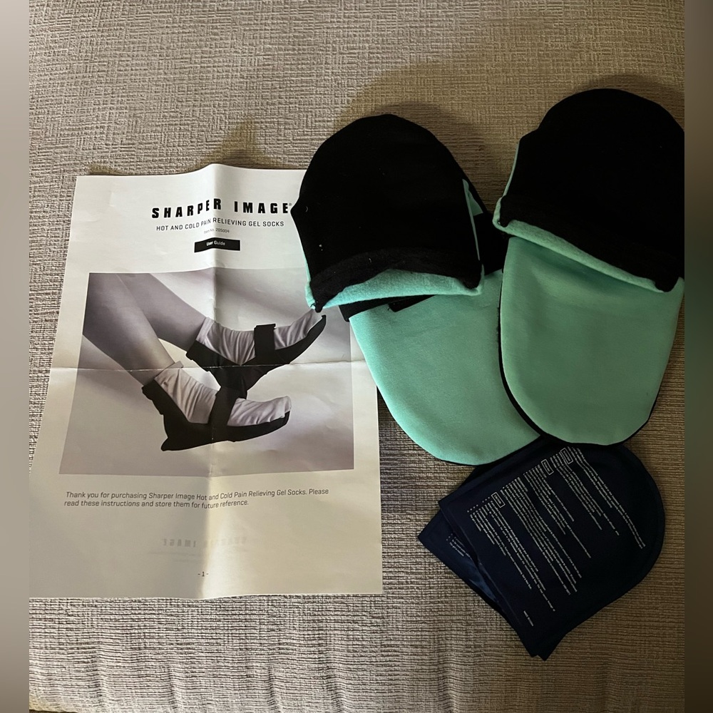 Sharper Image Comfort Gel Socks - Black and Teal Hot and Cold